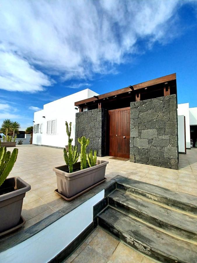 Villa Lanzarote Puerto Calero Bagian luar foto