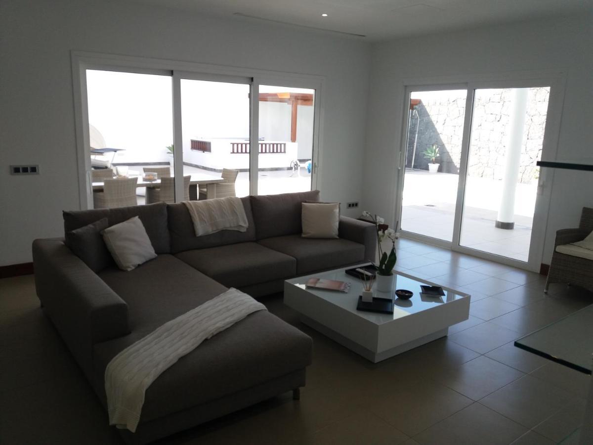 Villa Lanzarote Puerto Calero Bagian luar foto